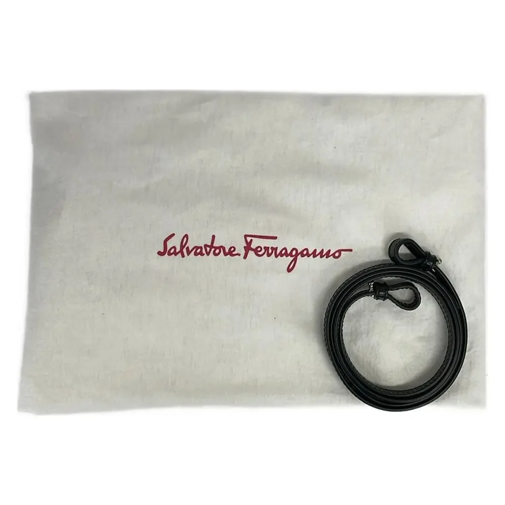 Salvatore Ferragamo Batik Handbag EE-21 E428